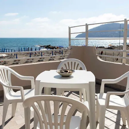 Hotel La Pineta Marinella di Sarzana